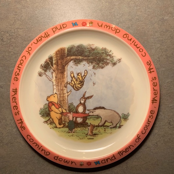 Classic Winnie the Pooh plastic plate, bowl and sippy cup - Picture 3 of 16